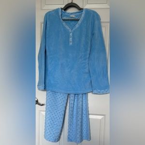 Hannah Women’s‎ Size L.. Blue Popcorn Textured Long Sleeve Pajama Lounge Set